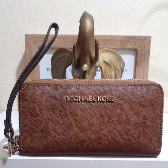 Michael Kors Brown Gold Wallet Wristlet  3.5" x 7" - Picture 1 of 8